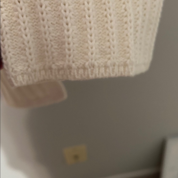American Eagle Outfitters Cream Knit open Cardigan. Size small. - Picture 4 of 7